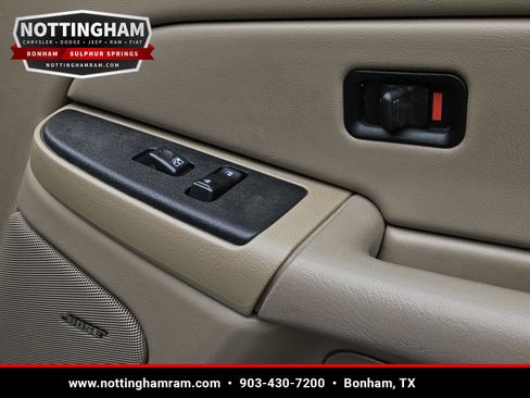 Used 2004 Chevrolet Silverado 2500 LS w/ Heavy-Duty Power Package AWD/4WD image 30