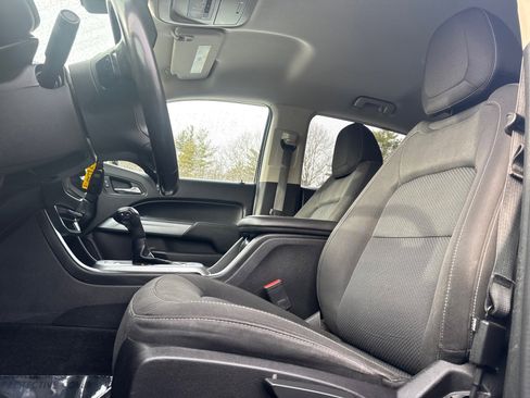 Used 2018 Chevrolet Colorado LT image 9