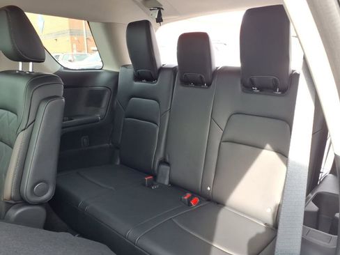 New 2026 Nissan Pathfinder Platinum image 30