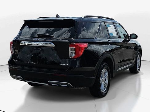 Used 2023 Ford Explorer XLT w/ Equipment Group 202A AWD/4WD image 6