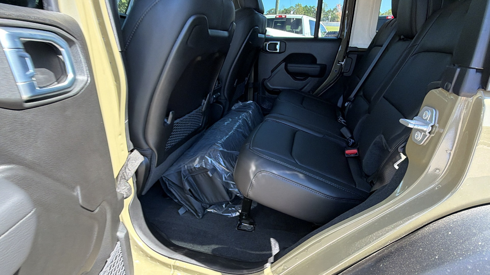 New 2027 Jeep Wrangler Unlimited Rubicon 392 AWD/4WD image 19