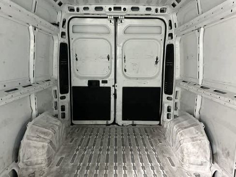 Used 2025 RAM ProMaster 2500 w/ Convenience Group FWD image 14