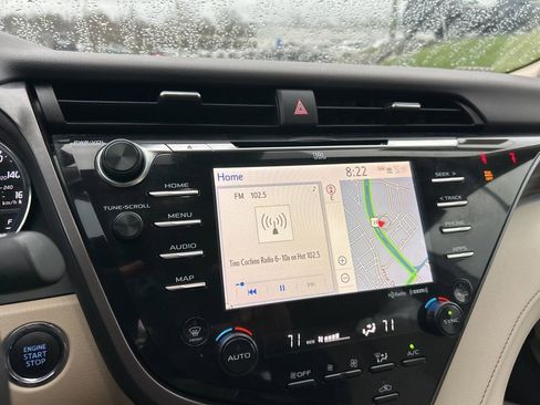 Used 2020 Toyota Camry XLE w/ Navigation Package image 8