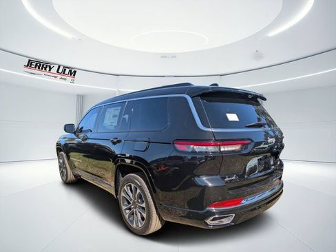 New 2025 Jeep Grand Cherokee L Overland w/ Advanced Protech Group III AWD/4WD image 4