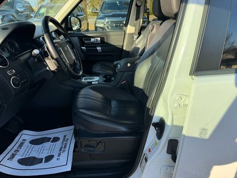 Used 2016 Land Rover LR4 HSE image 9