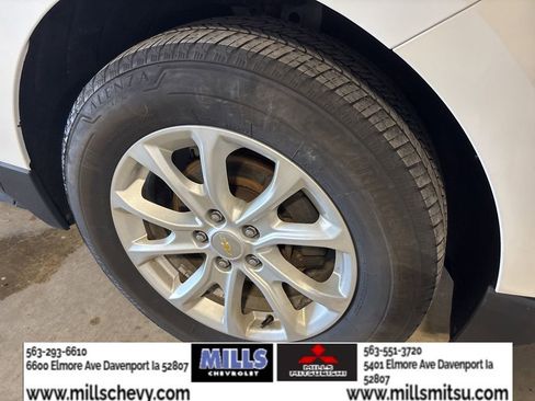 Used 2018 Chevrolet Equinox LT image 19