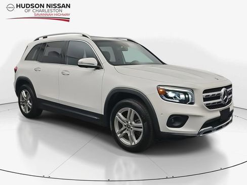 Used 2022 Mercedes-Benz GLB 250 4MATIC image 1