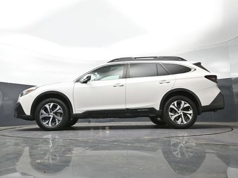 Used 2022 Subaru Outback Limited w/ Popular Package #2 AWD/4WD image 41