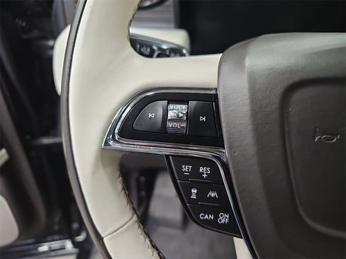 Used 2022 Lincoln Nautilus Black Label image 17