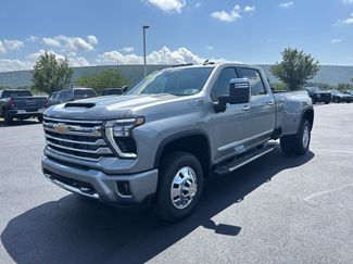 New 2026 Chevrolet Silverado 3500 High Country w/ Technology Package AWD/4WD video 3