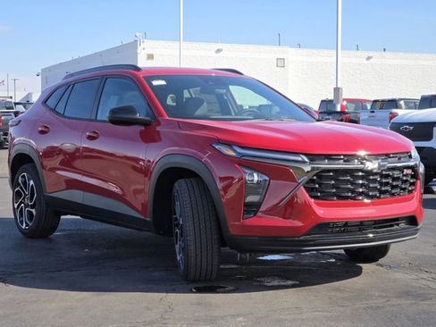 New 2026 Chevrolet Trax RS w/ Sunroof Package FWD image 19