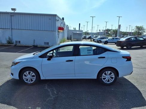 Certified 2025 Nissan Versa S w/ Trunk Package image 6