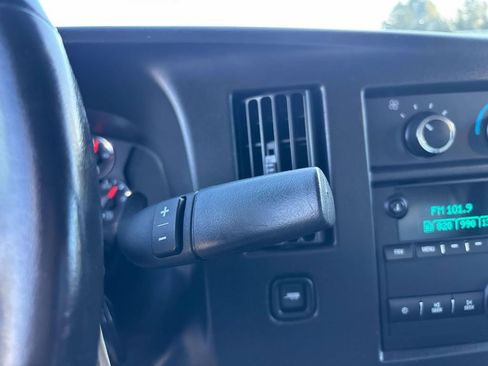 Used 2022 GMC Savana 3500 w/ Power Convenience Package image 20