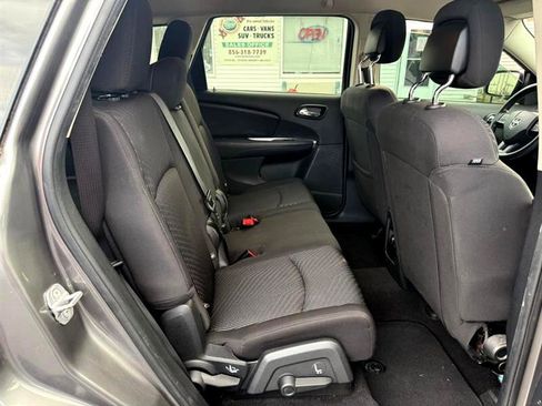 Used 2013 Dodge Journey SE image 15
