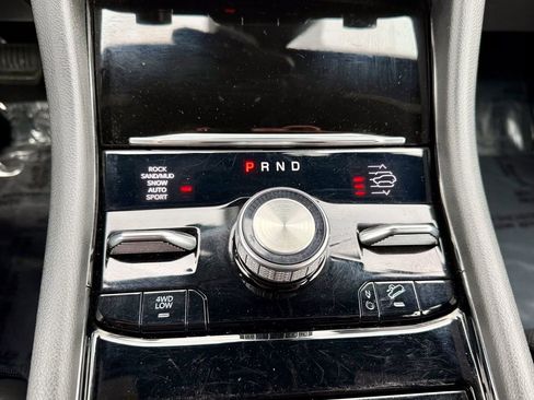 Used 2023 Jeep Grand Cherokee Overland w/ Luxury Tech Group IV image 32