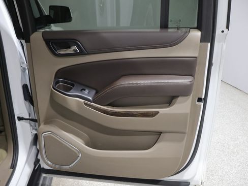 Used 2016 Chevrolet Suburban LT AWD/4WD image 20