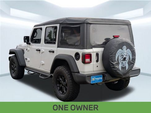 Used 2021 Jeep Wrangler Unlimited Willys image 4