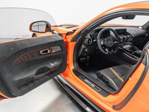 Used 2021 Mercedes-Benz AMG GT Black Series image 23