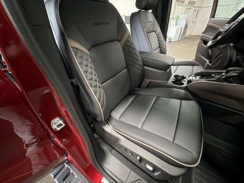 New 2026 GMC Canyon Denali image 28