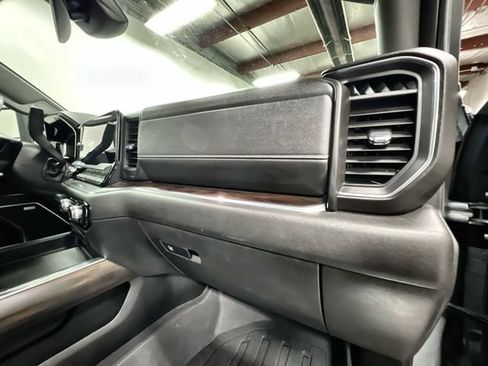 Certified 2024 GMC Sierra 2500 SLT w/ SLT Convenience Package AWD/4WD image 30