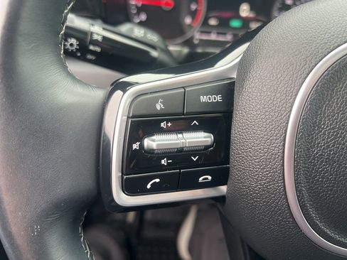 Certified 2023 Kia Sorento S w/ Panoramic Sunroof Package image 58