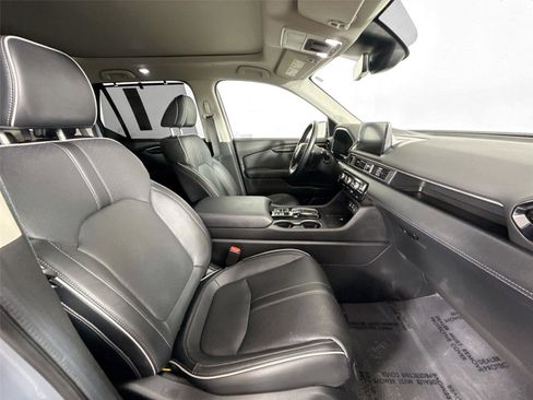 Used 2024 Honda Pilot Elite image 45