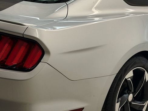 Used 2015 Ford Mustang Coupe image 10