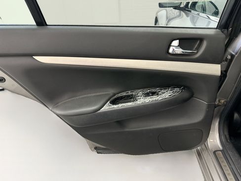 Used 2008 INFINITI G35 x Sedan w/ Premium Pkg image 28