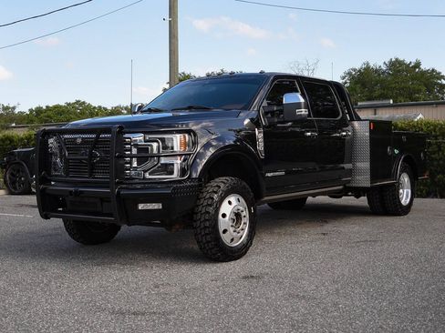 Used 2022 Ford F450 Platinum w/ FX4 Off-Road Package AWD/4WD image 2