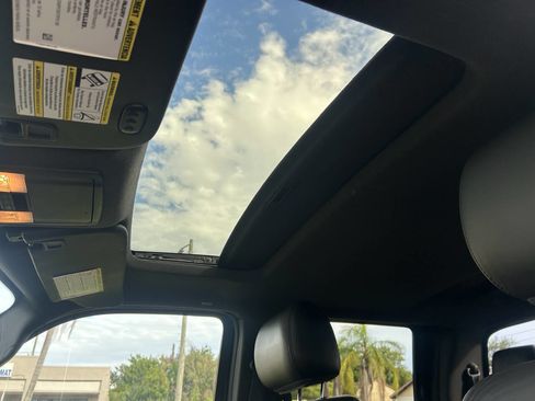 Used 2013 Ford F250 Platinum image 9