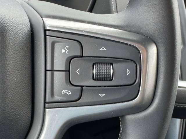 Used 2024 Chevrolet Suburban LT AWD/4WD image 31