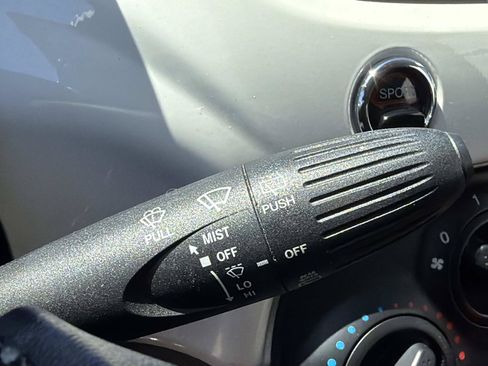 Used 2013 FIAT 500 Pop FWD image 26