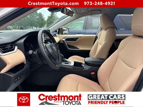 Certified 2025 Toyota RAV4 LE AWD/4WD image 16