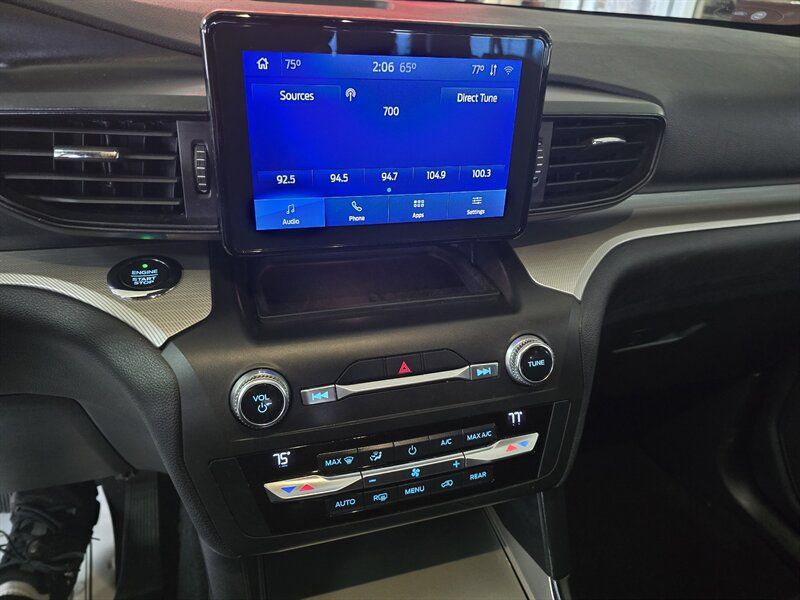 Used 2020 Ford Explorer XLT AWD/4WD image 28