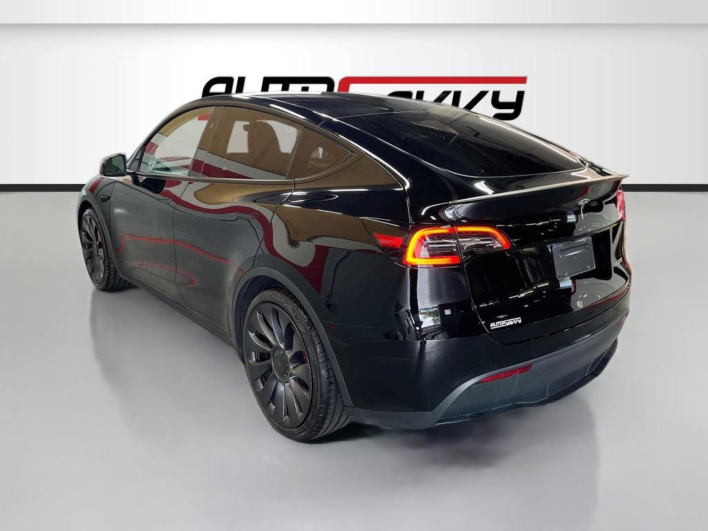 Used 2024 Tesla Model Y Performance AWD/4WD image 5