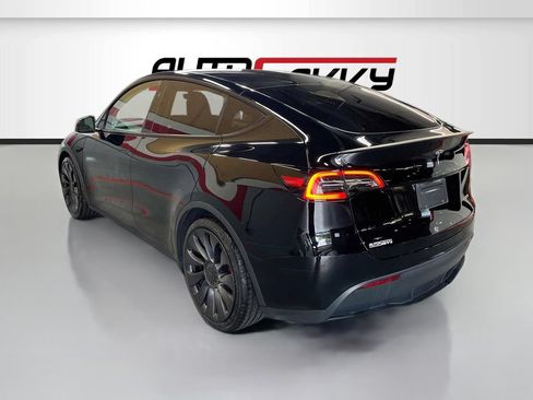 Used 2024 Tesla Model Y Performance AWD/4WD image 5