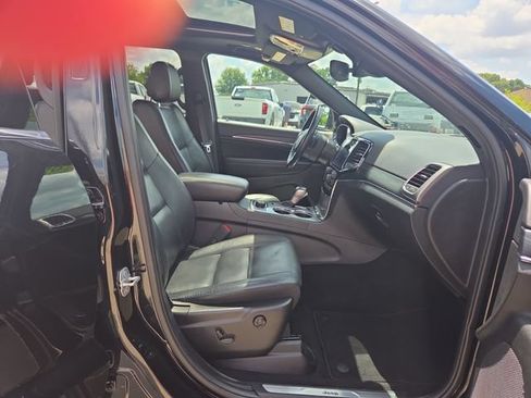 Used 2020 Jeep Grand Cherokee Limited AWD/4WD image 33