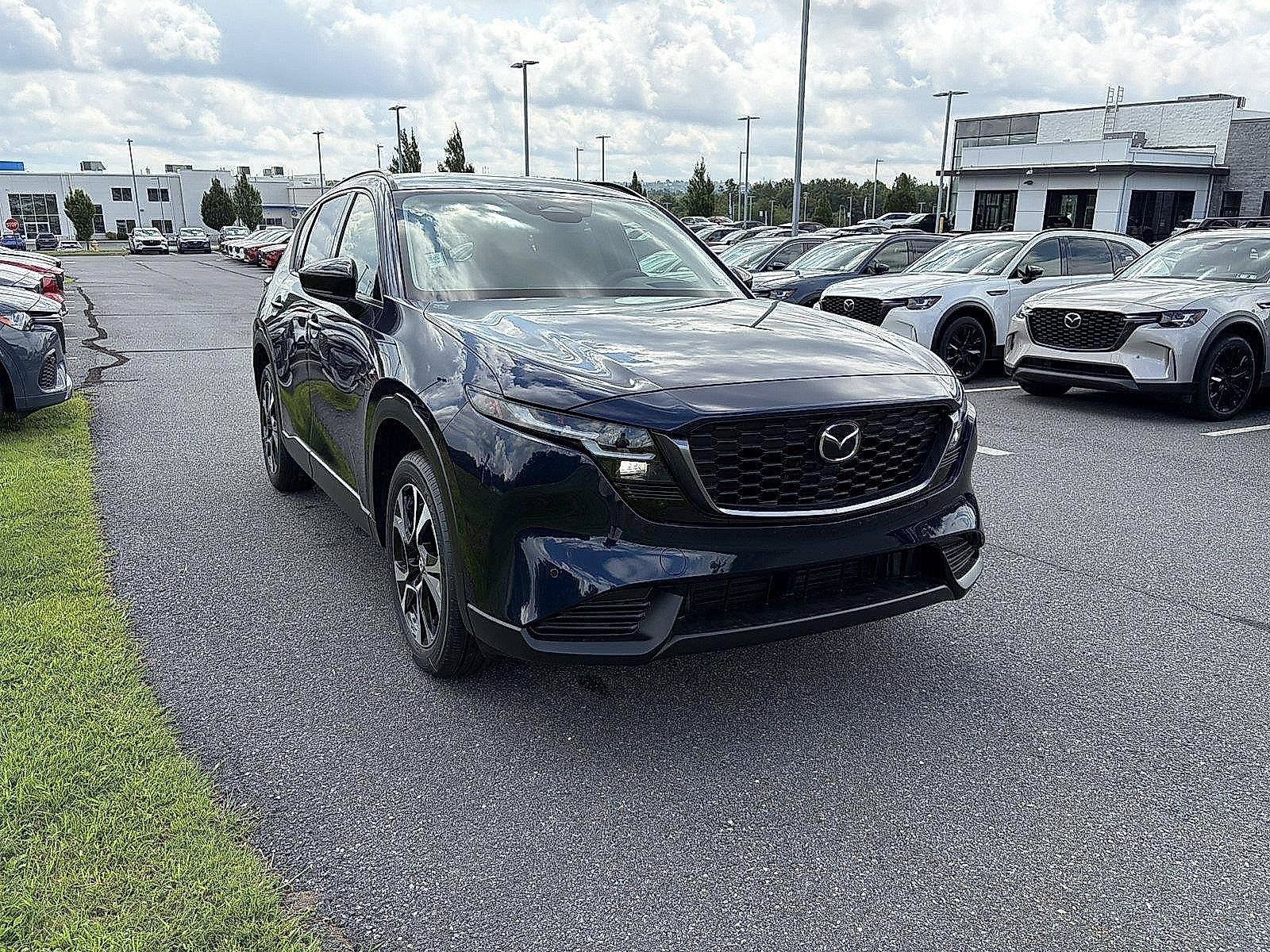 New 2026 MAZDA CX-5 Preferred AWD/4WD image 1