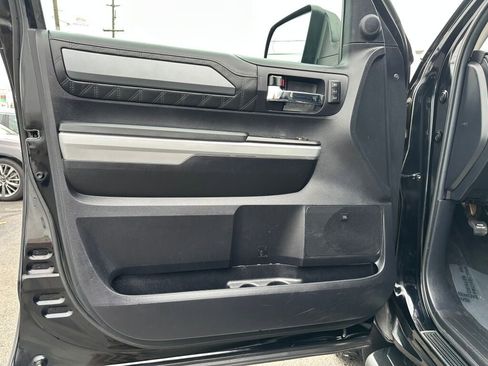 Used 2020 Toyota Tundra Platinum image 9