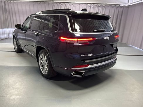 Used 2024 Jeep Grand Cherokee L Summit w/ Luxury Tech Group V image 5