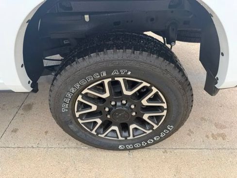 Used 2026 RAM 2500 Limited AWD/4WD image 32