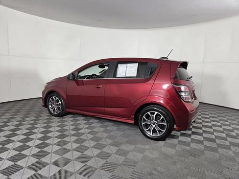 Used 2018 Chevrolet Sonic LT w/ Convenience Package FWD image 9