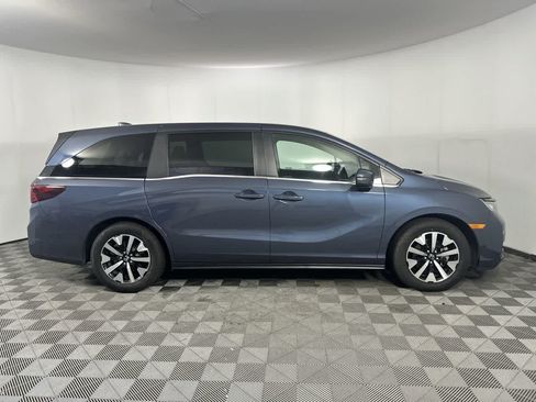 Used 2025 Honda Odyssey EX-L image 9