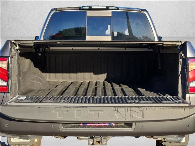 Used 2023 Nissan Titan PRO-4X AWD/4WD image 6