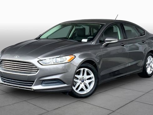 Used 2014 Ford Fusion SE FWD image 1