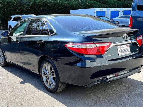 Used 2016 Toyota Camry SE FWD image 6