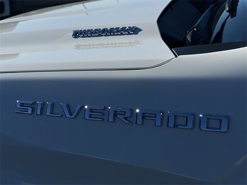 New 2026 Chevrolet Silverado 1500 LT image 9