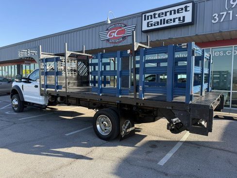 Used 2018 Ford F550 4x4 Regular Cab Super Duty image 5