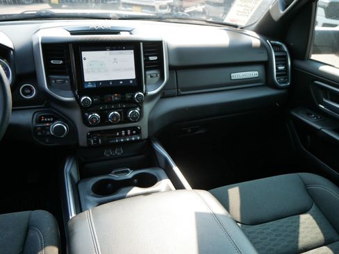 Used 2025 RAM 1500 Big Horn AWD/4WD image 11