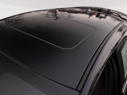 Used 2025 MAZDA MAZDA3 Hatchback w/Premium Plus Pkg image 27